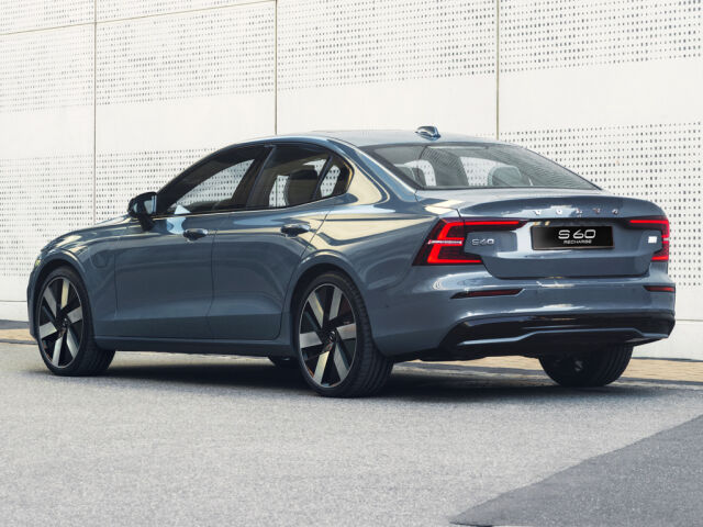 Volvo S60 palaa mallistoon